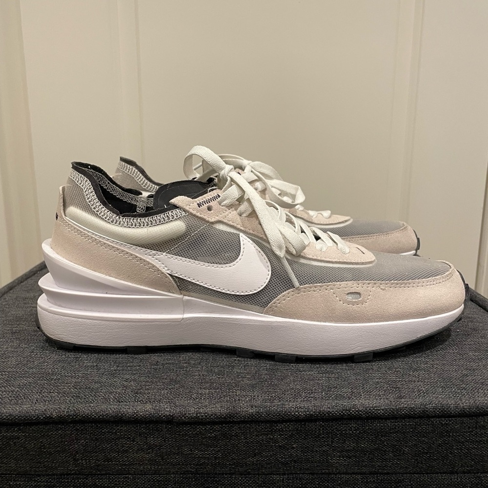 Nike waffle one